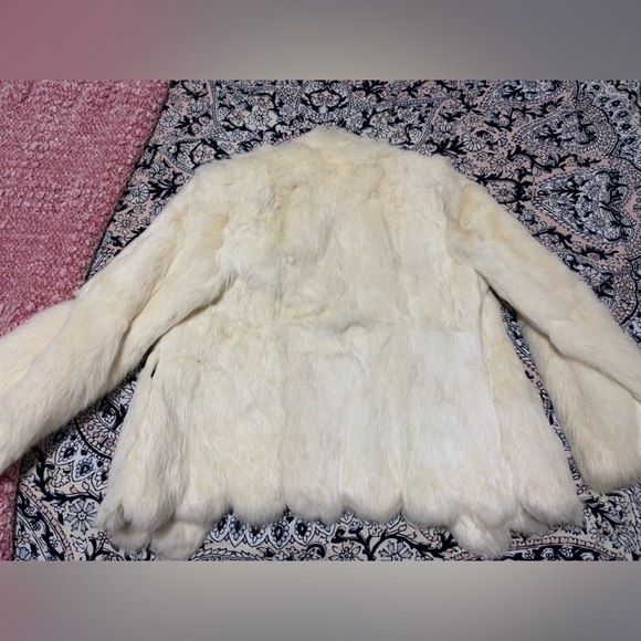 100% Rabbit Fur Coat - Picture 7 of 7